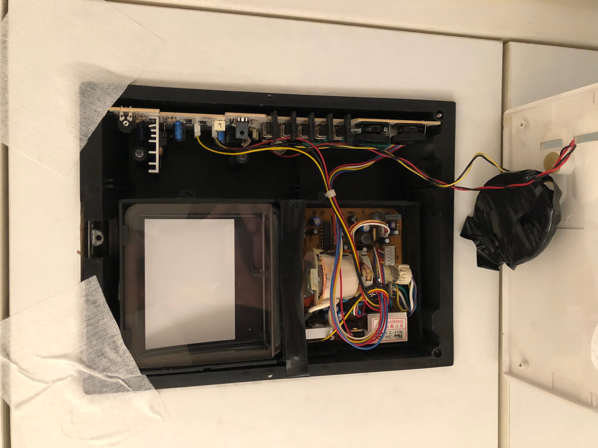 02 interphone interieur face.jpg