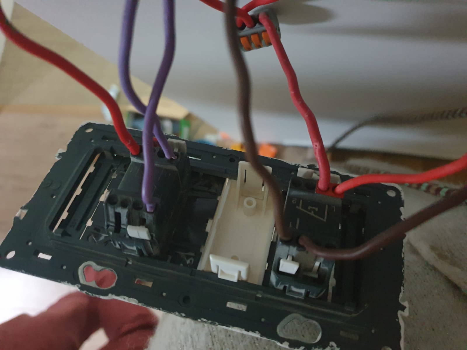 interrupteur milieu.jpeg